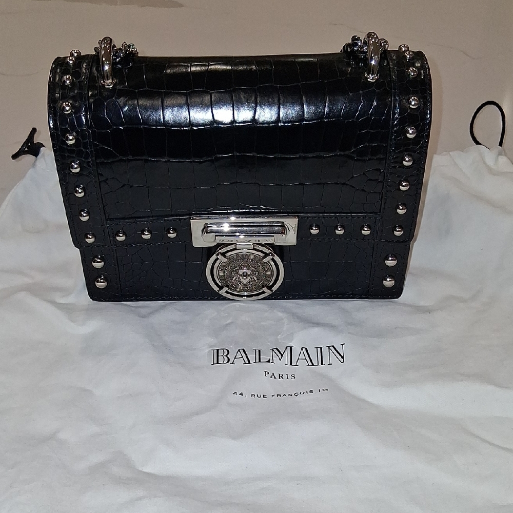 Black Croc-Embossed Chain Shoulder Bag - Picture 4 of 5
